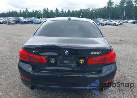 2018 BMW 530I xDrive z USA, uszkodzony, nr VIN WBAJA7C54JWA73646